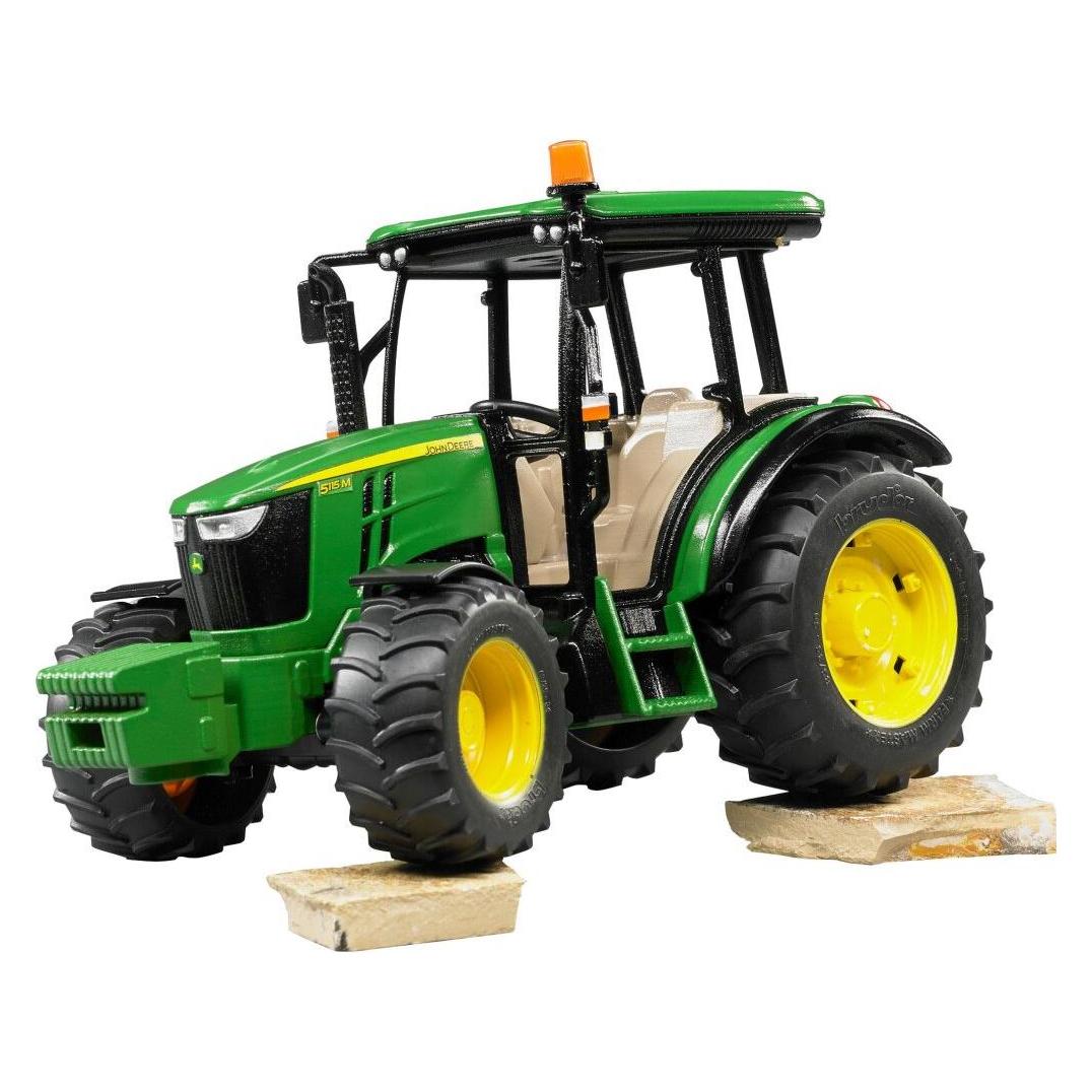 Bruder John Deere 5115 M (2106)