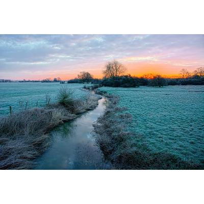 Fototapete PAPERMOON "Fluss durch Feld", bunt, B:4,5m L:2,8m, Vlies, Tapeten