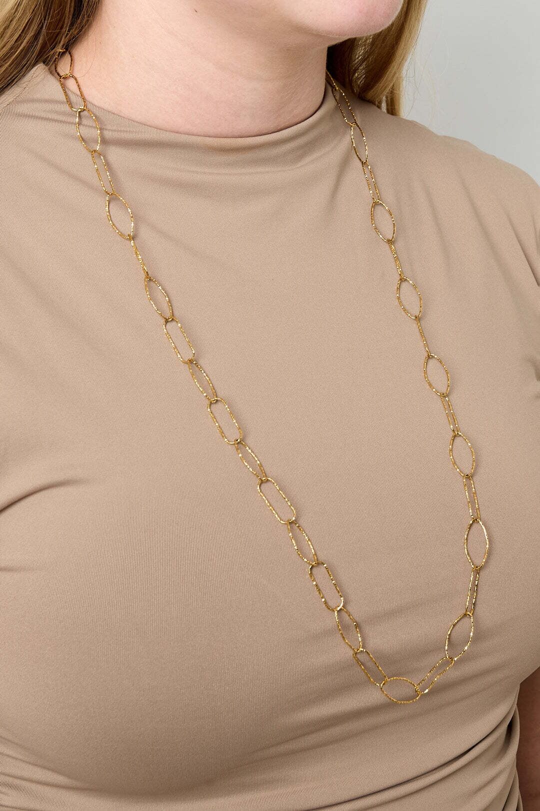 Kette ohne Anhänger ADELIA´S "Lange Halskette mit länglichen Gliedern 81,5 cm" Gr. 81, gold (goldfarben), Halsketten, Damen, Edelstahl, Kette ohne Anhänger, Abwechselnd längliche, offene Kettenglieder prägen diesen stylischen Modeschmuck