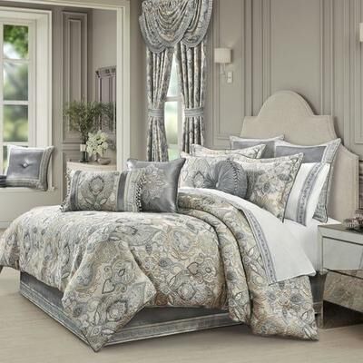 J Queen New York, Inc. Annabelle Comforter Set Silver, Queen, Silver