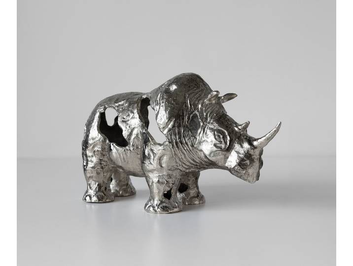 Figur Rinoro B53 x T19 x H30 cm Aluminium Platin Handgemacht, Wohnaccessoires