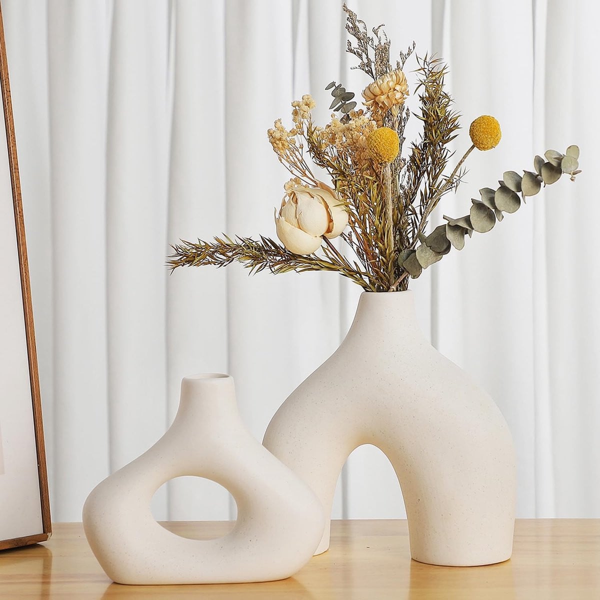 Set van 2 witte dubbelwandige keramische vazen in moderne boho stijl