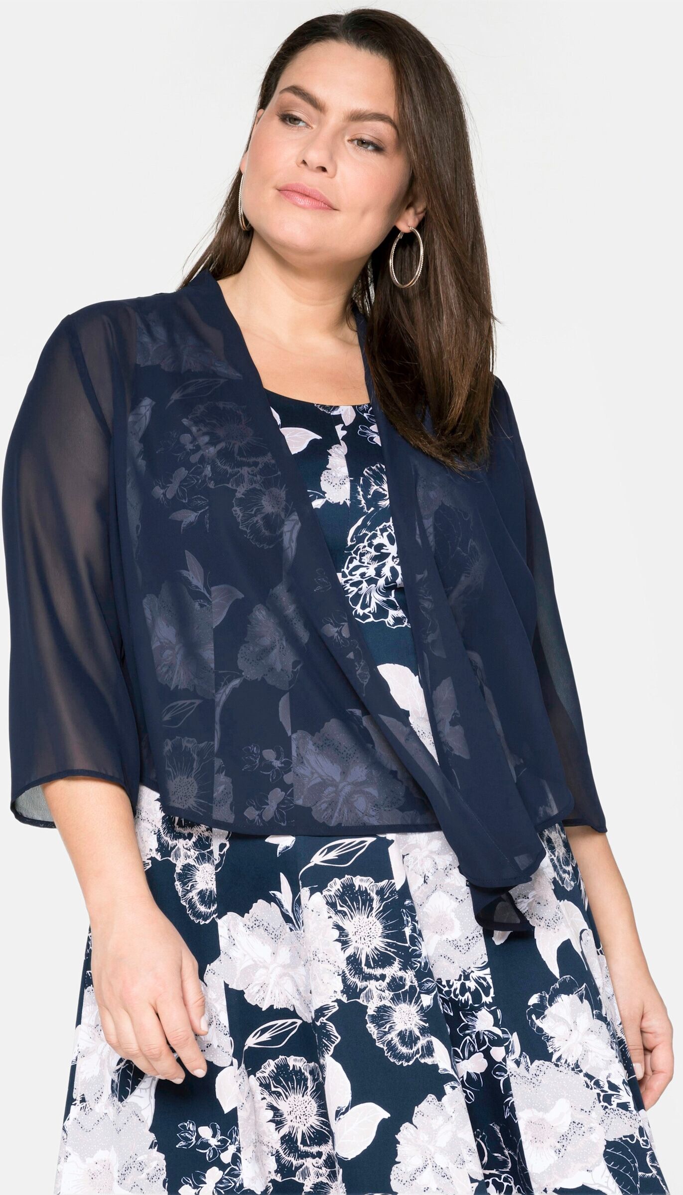 Boleroblazer SHEEGO "Bolero Bolerojacke aus Chiffon, im Zipfelschnitt", Damen, Gr. 48/50, blau (marine), Elegant, Blazer Boleroblazer, aus Chiffon