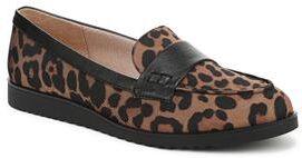 Women's Zee Loafer by LifeStride in Leopard Fabric (Size 8 1/2 M)