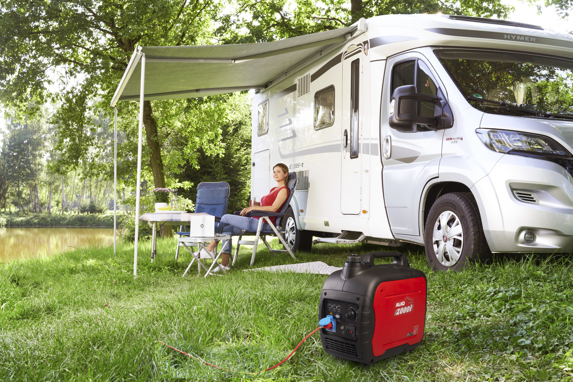 AL-KO Stromerzeuger 2000i (1.6 kW Motorleistung, 79 ccm Hubraum, 4-Takt Motor , 1x 230 V Steckdose, max. 5 Stunden Laufzeit, 4 L Tankinhalt, 21 kg Gewicht, 64 dB(A) leise)