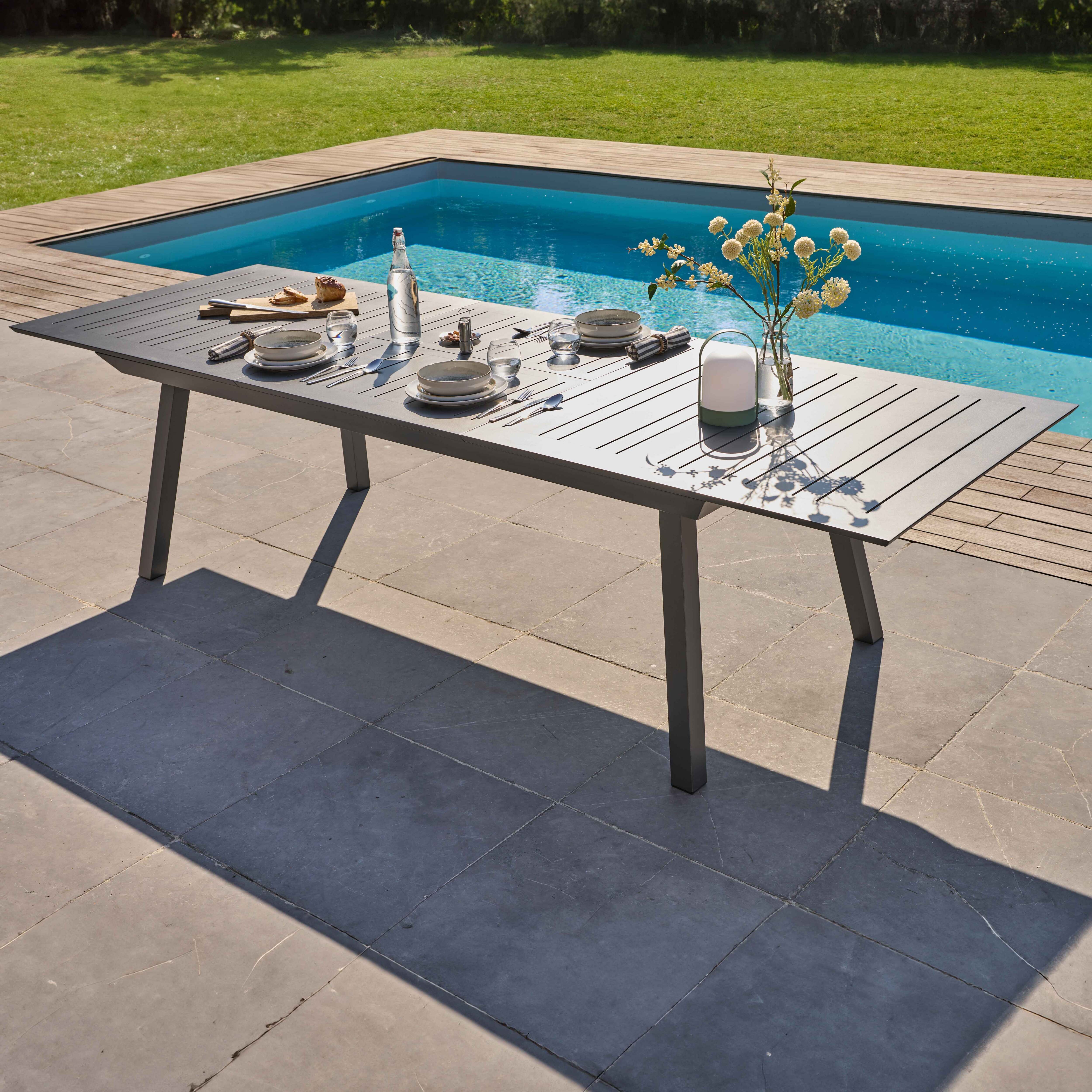10-Sitzer-Gartentisch aus Aluminium - Olympe Grau - Oviala