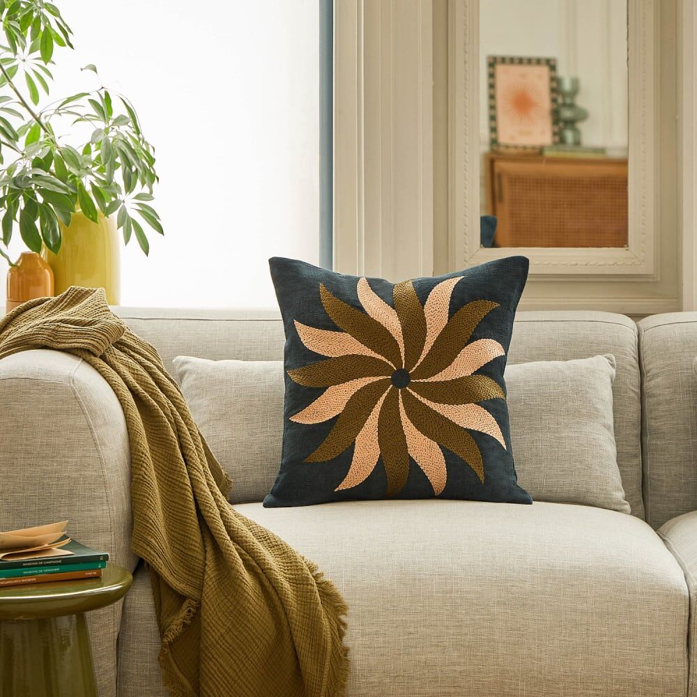 Habitat Coussin brodé en lin - 45 x 45 cm - bleu nuit Bleu 45x3x45cm