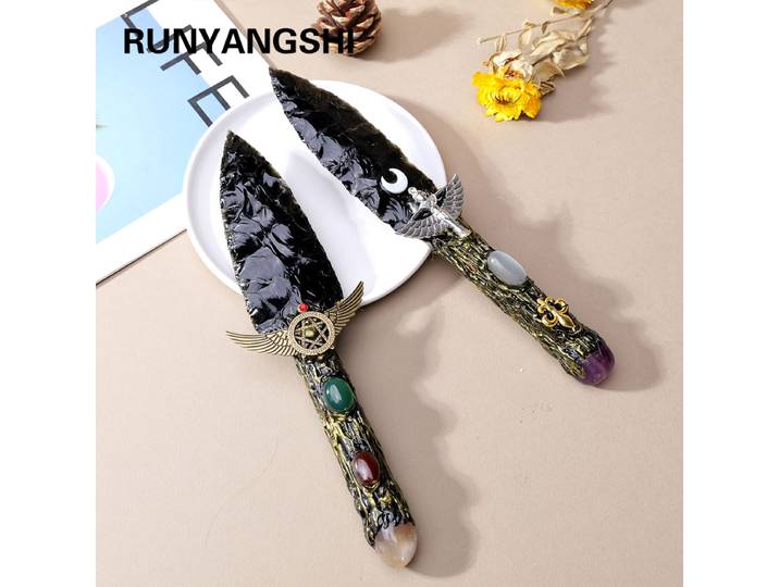 Dague d'obsidienne en cristal naturel, modèle de pierre originale, couteau de polissage, couteau sans lame, artisanat en cristal, 1PC