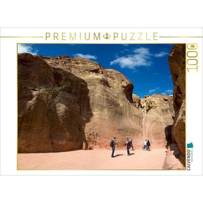 CALVENDO Puzzle Breiter Vorplatz | 1000 Teile Lege-Größe 64x48cm Foto-Puzzle für glückliche Stunden