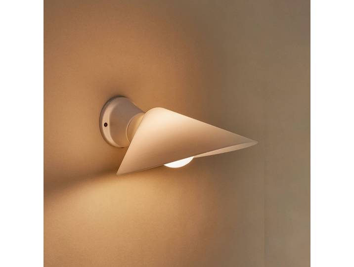 Plume Bad-Wandleuchte, Aluminium/Kunststoff weiß, IP44 - DCW - Badezimmer - Design