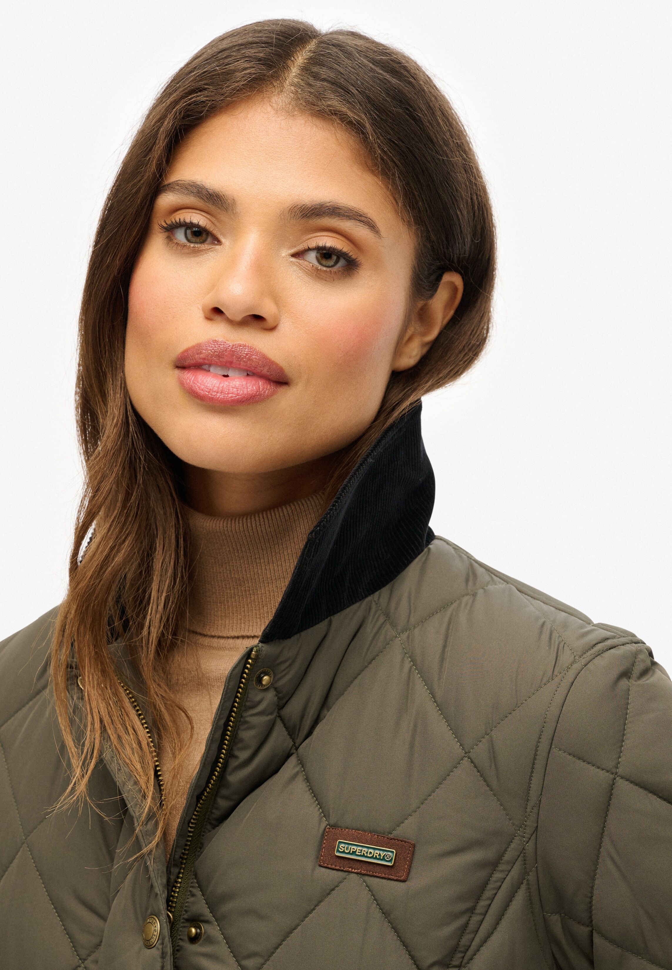 Steppjacke SUPERDRY "CORD TRIMMED LINER JACKET", Damen, Gr. S, army khaki, Web, Obermaterial: 100% Polyester, unifarben, slim fit, Jacken Steppjacke, Slim Fit, mit Blusenkragen, aus Polyester army khaki S