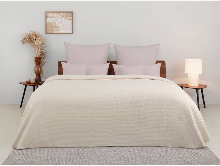 Tagesdecke GOODPRODUCT Annika gesteppte Tagesdecke, aus 50% recyceltem Polyester , beige, B:250cm L:240cm, Mischgewebe, Tagesdecken, Tagesdecke, und 50% Baumwolle, ab Grösse 140x210 cm