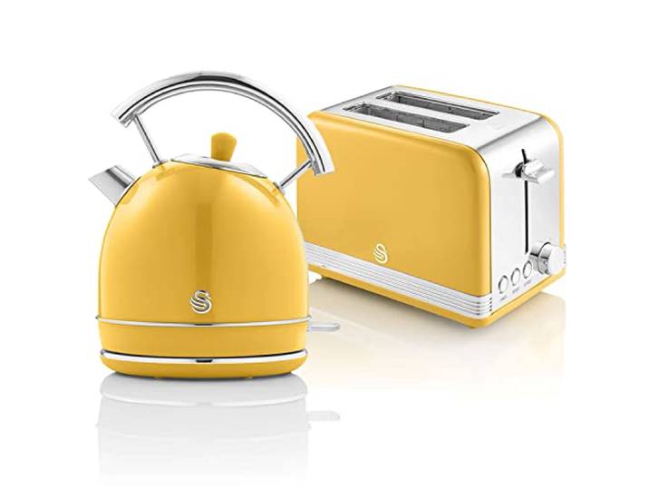 Swan Retro Set Frühstückswasserkocher 1,8L Kabelloser Wasserkocher mit Edelstahl-Heizelement, 2 Scheiben Breitschlitz-Brottoaster, 6-Stufiger Toastregler, Vintage Design, Gelb, Amarillo, Einheitsgröße
