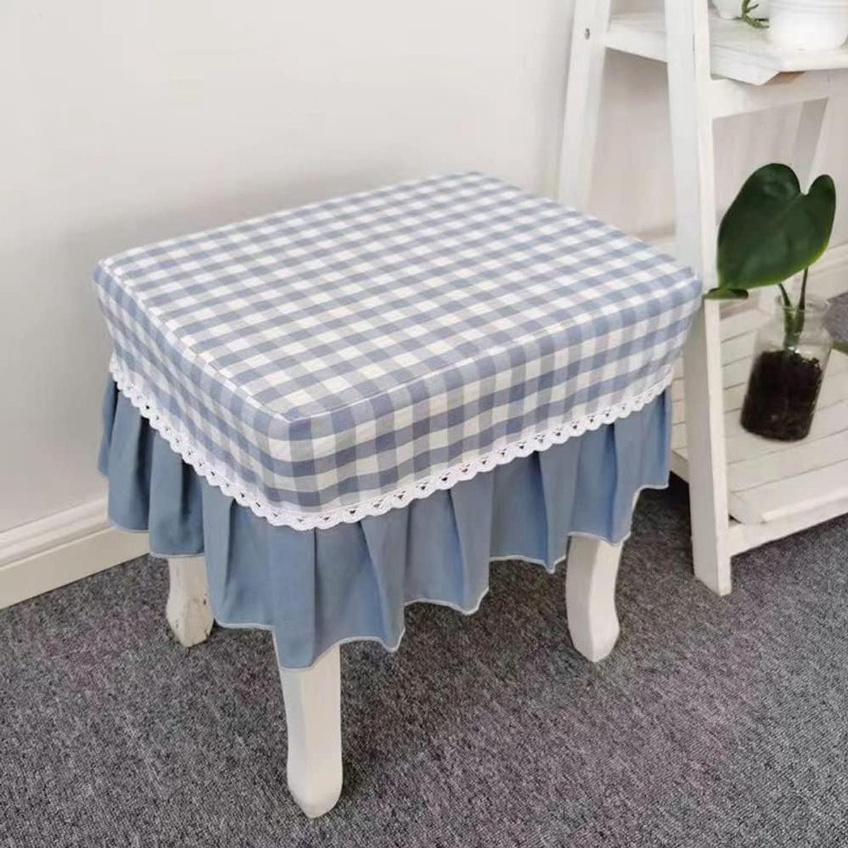 Blauw geruite elastische krukhoes voor piano met kantontwerp - 1 stuk