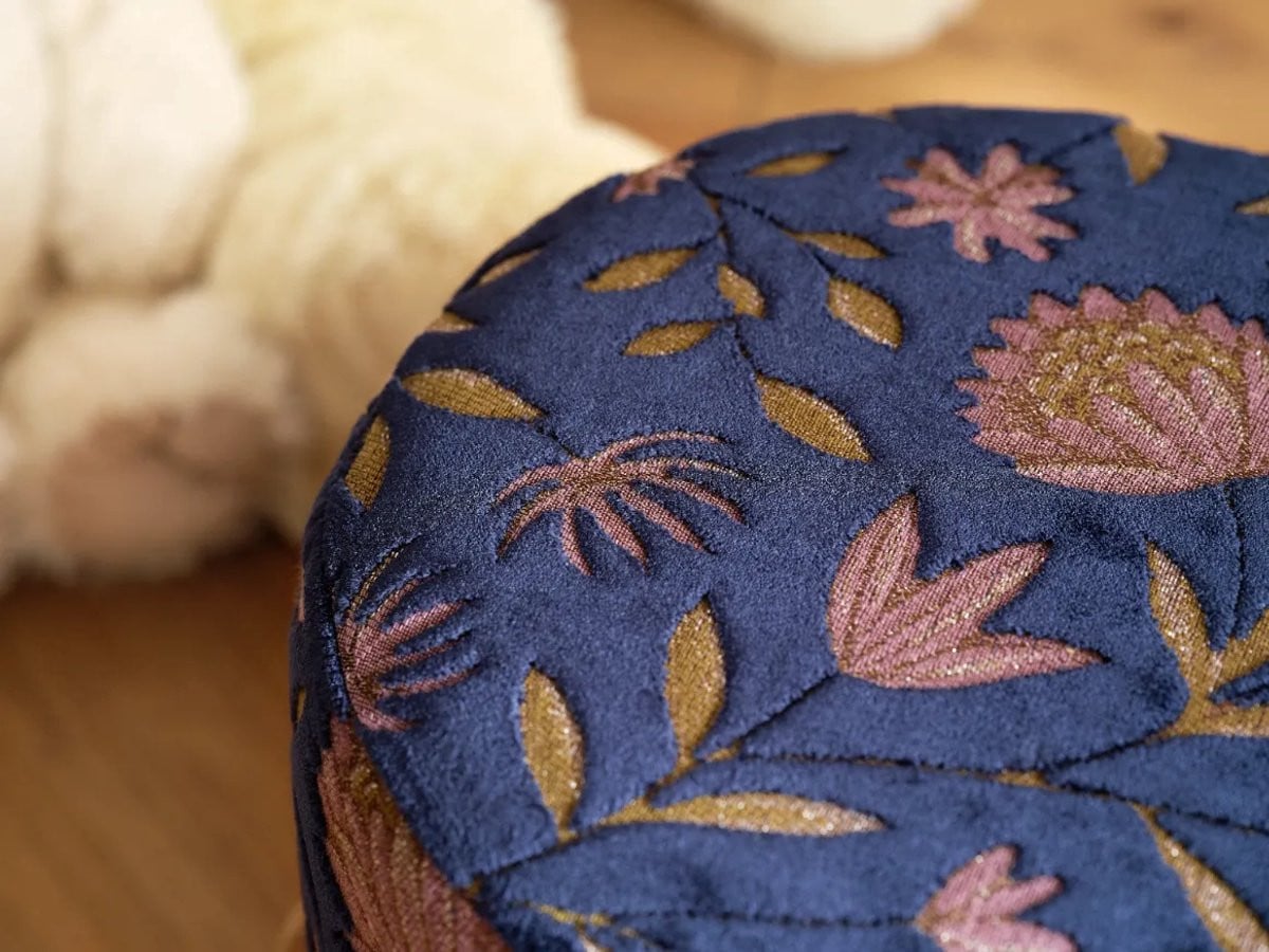 Your Little King Poef Big Blooming Sky - Dutch Design - Handgemaakt in Nederland - Eikenhout