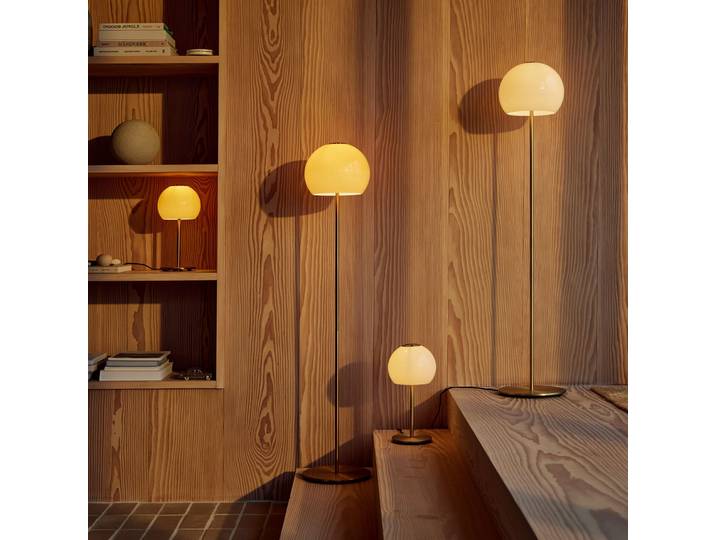 Stehleuchte Ball Glass, amber, Glas, 130 cm, E27 - FRANDSEN - Wohnzimmer - Design - Einflammig
