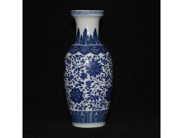 Vase antique chinois exquis en porcelaine bleue et blanche, fait à la main, modèles de fleurs