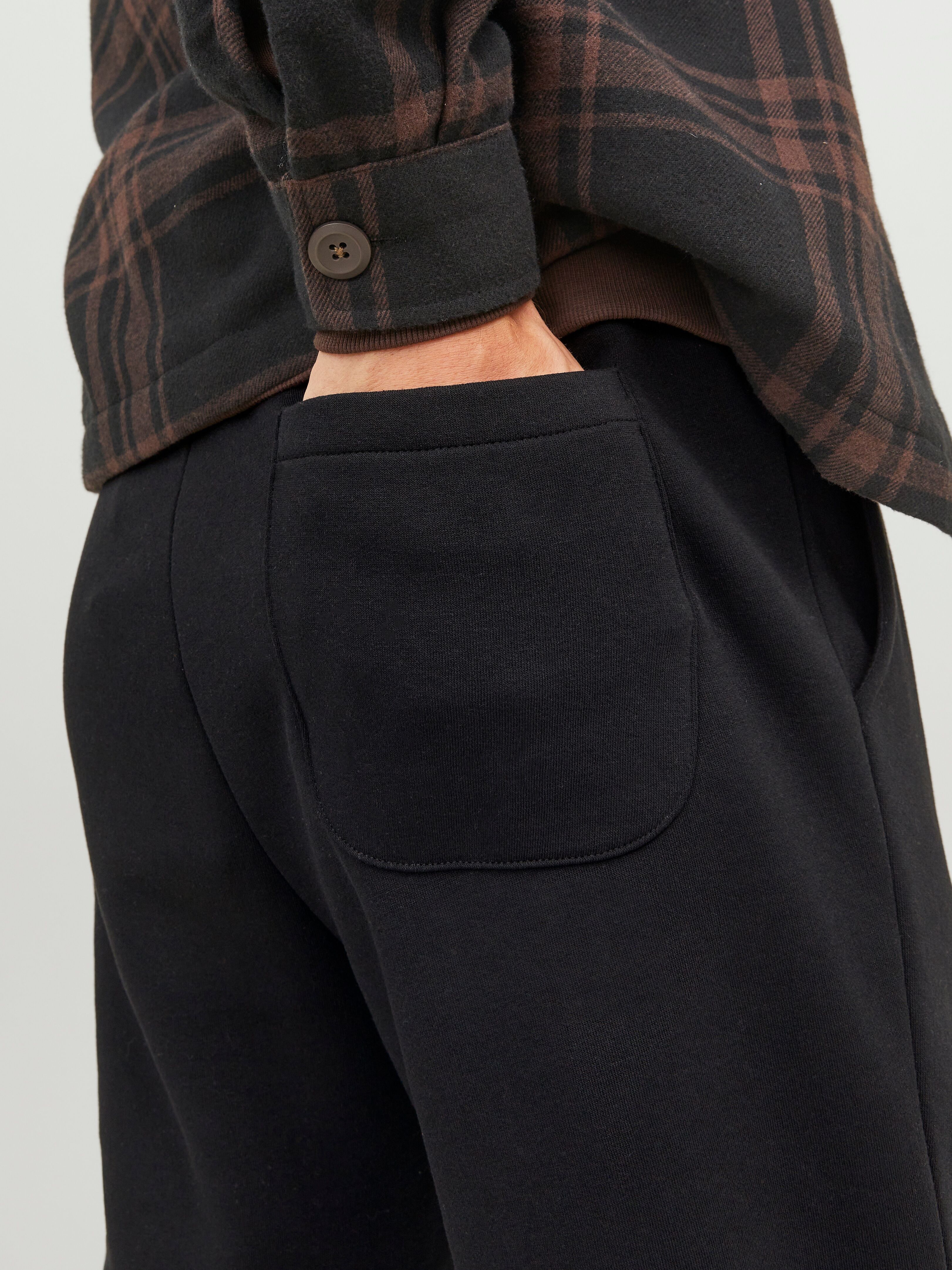 Sweathose JACK & JONES "JPSTGORDON mit Kordelzug und Komfortbund", Herren, Gr. S, N-Gr, schwarz, angeraute Sweatware, Obermaterial: 61% Polyester, 39% Baumwolle, unifarben, normal knöchellang, Hosen Sweathose, unifarben, modisch, regular fit, Sweatware sc