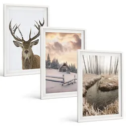 BILDER SET 3er Set - 40x60 cm Weißer Rahmen - Hirschhütte in Winterlandschaft