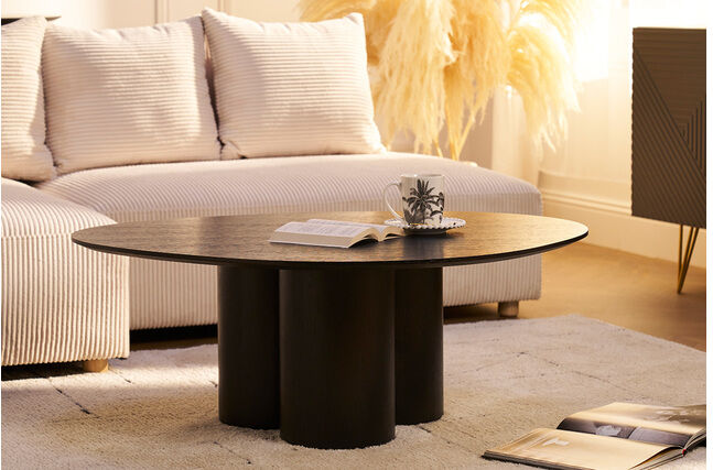 Miliboo Design-Couchtisch aus schwarzem Holz B100 cm HOLLEN