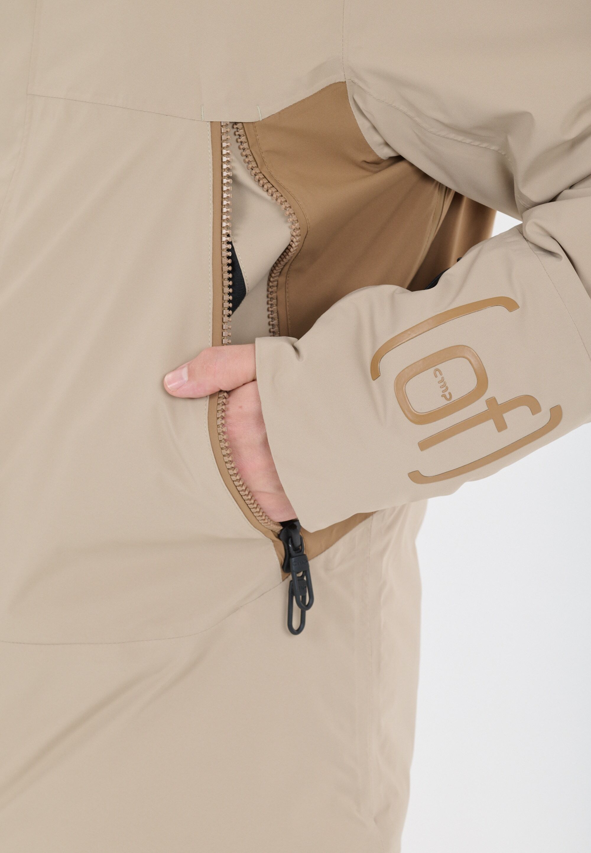 Winterjacke CMP, Herren, Gr. M, beige (sand), Obermaterial: 100% Polyester. Futter: 100% Polyester. Wattierung: 100% Polyester, Jacken Winterjacke, mit Rückenlänge von 76 cm, aus Polyester sand M