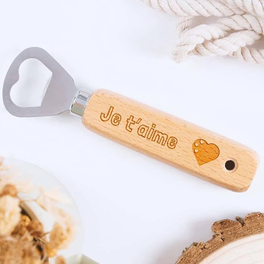 Ocadeau Décapsuleur en bois gravé