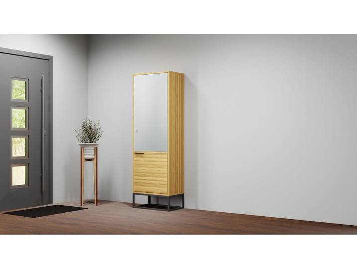 Massivholzschrank als Vitrine Kernbuche Natur geölt