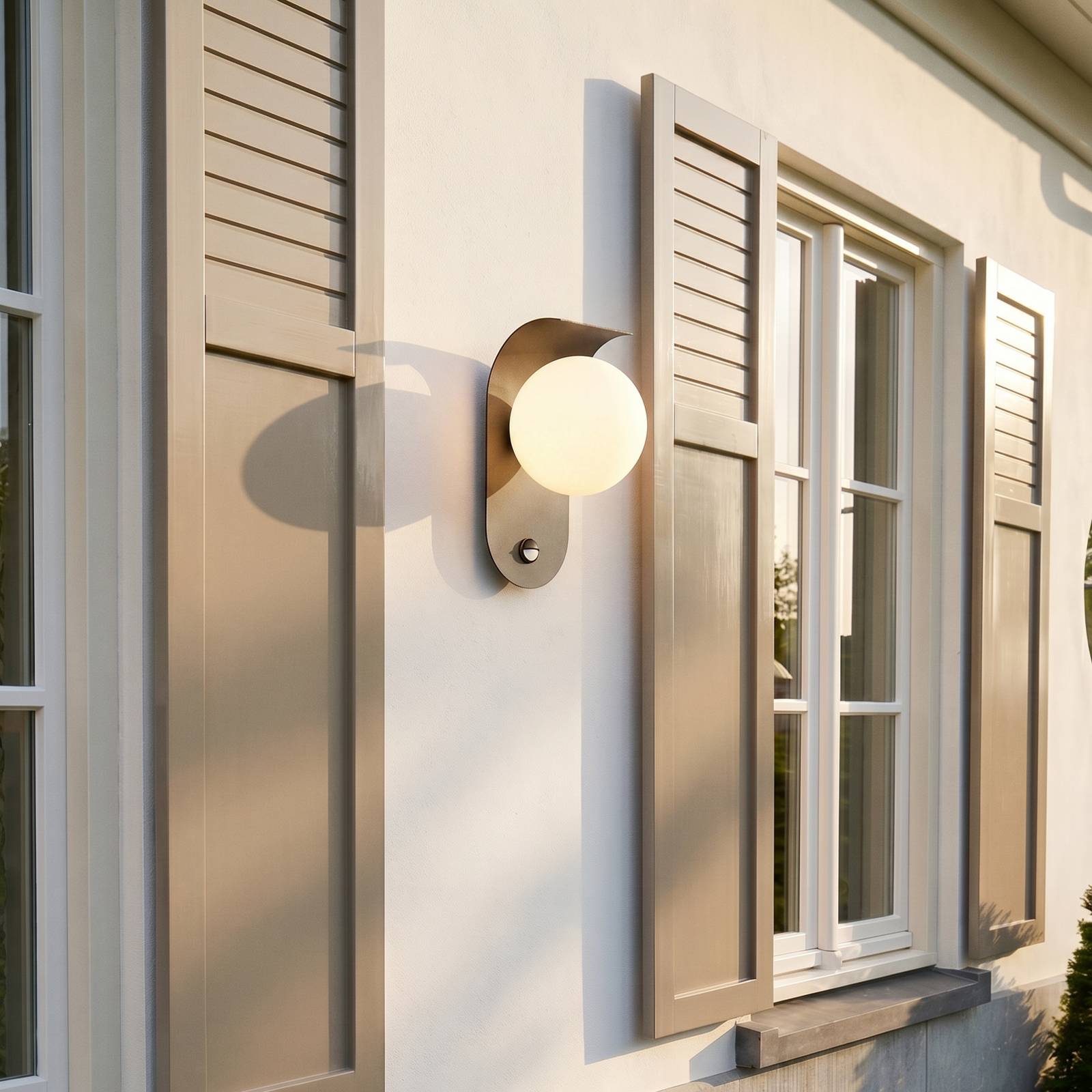 Outdoor Sensor Wall Light Lacie Lindby, Black, Aluminium, Modern, Outdoor Wall Light