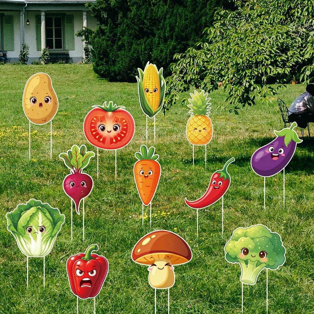 Set van 12 decoratieve tuinplaten met cartoonafbeeldingen van groenten