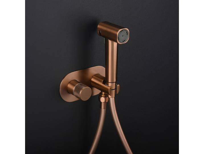 Robinet mélangeur mural pour bidet, finition or rose brossé, eau chaude et froide