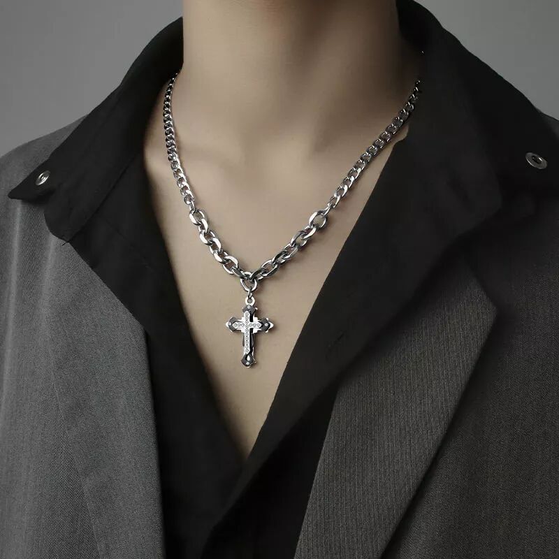 INF Collier croix