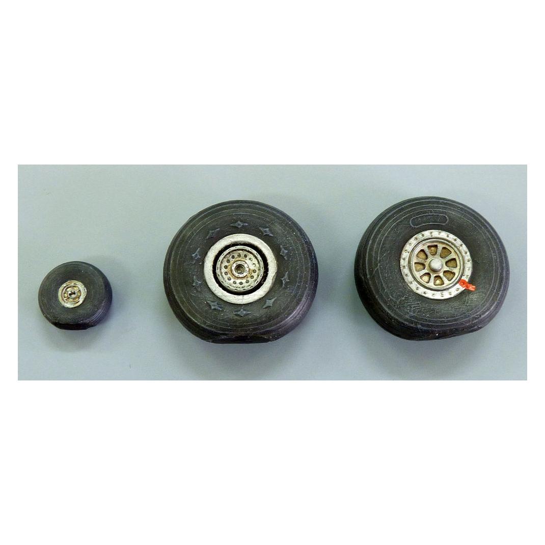 Plus Model Wheels for C-46 Commando (AL7034)