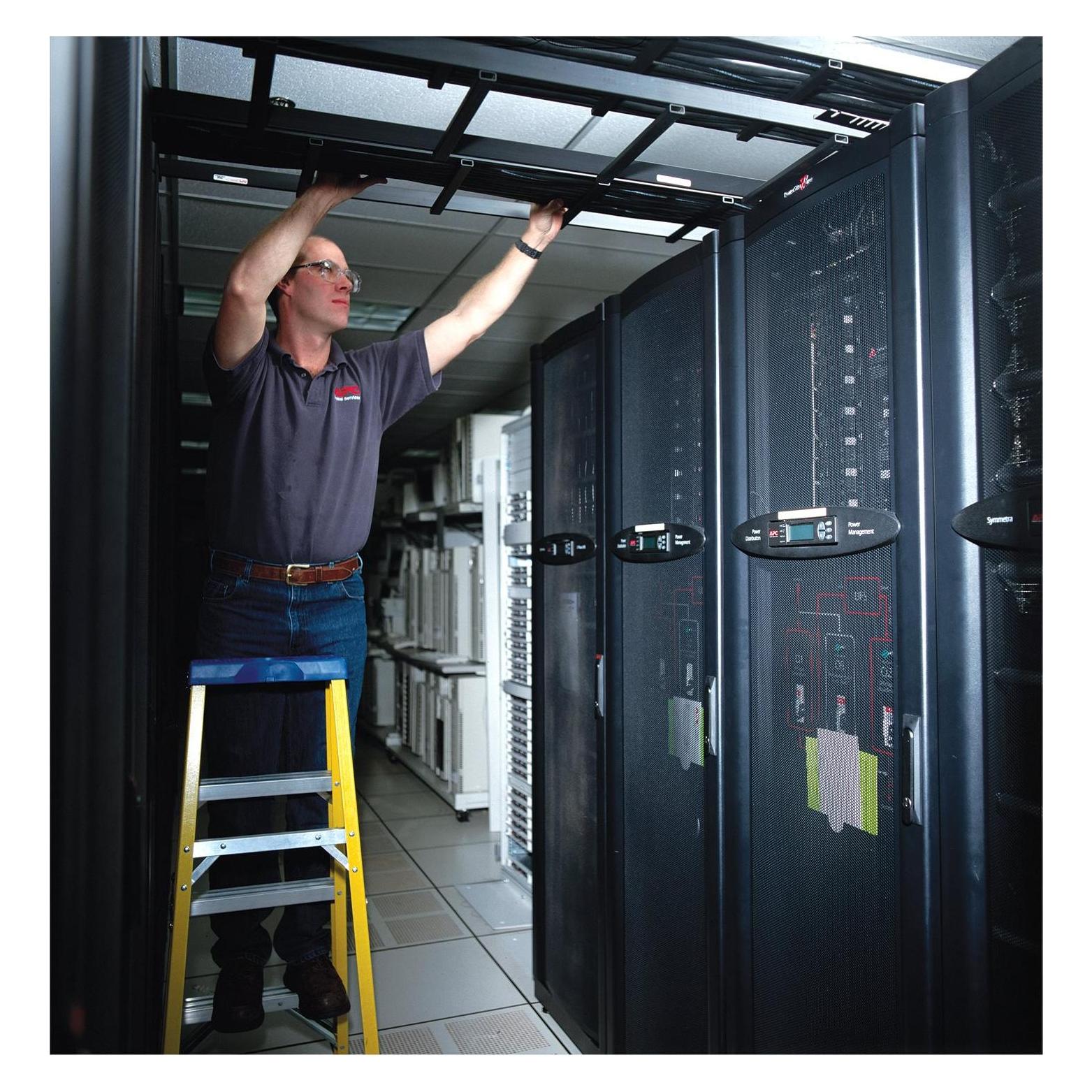 APC On-Site Service On-Site Warranty Extension - Serviceerweiterung - Arbeitszeit... (WOE2YR-PX-61)