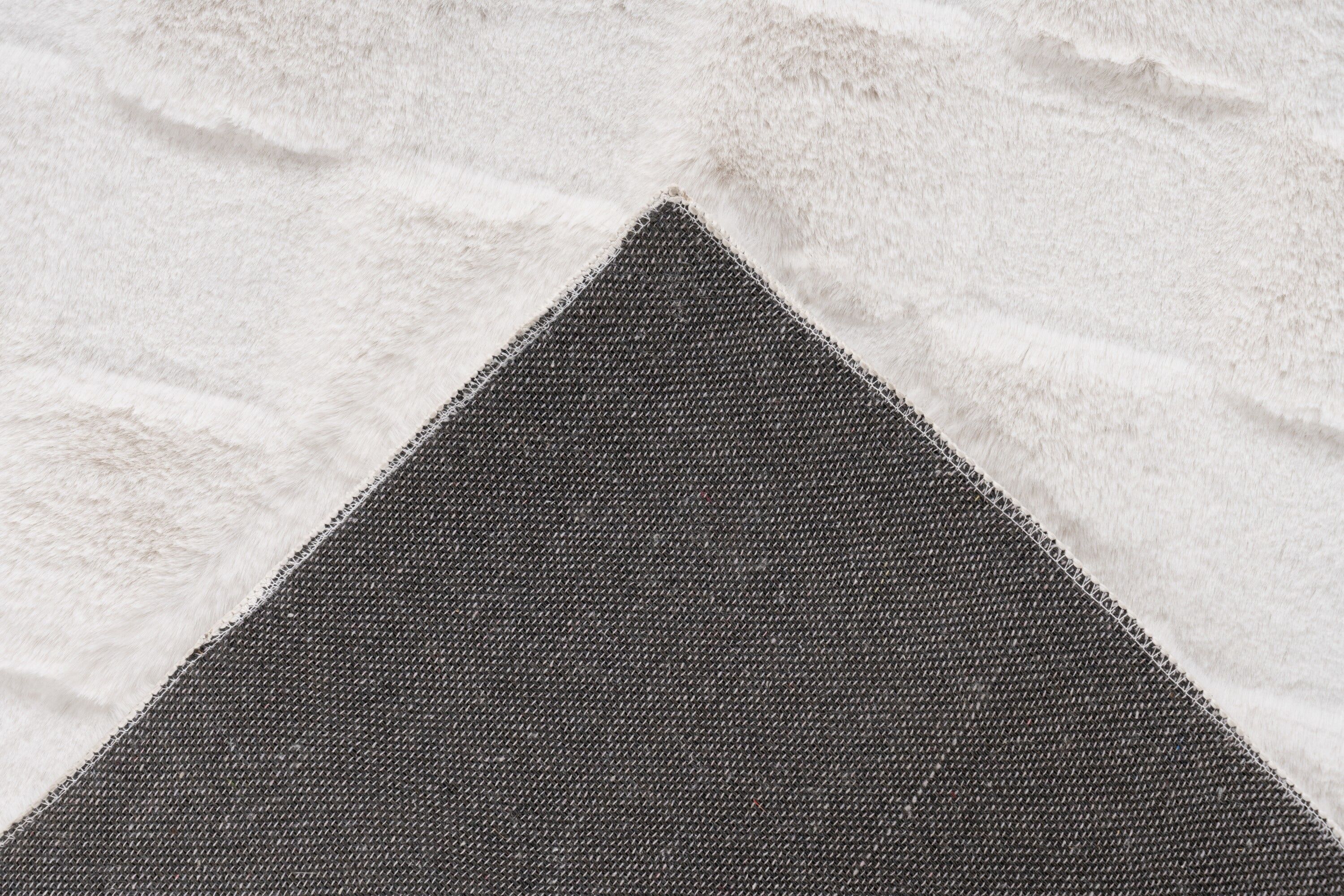 Teppich KAYOOM "Botany 625", weiss (elfenbein), B:120cm H:18mm L:170cm, Polyester, Teppiche, Teppich, weicher kuscheliger Kurzflor, Fellhaptik, alle Räume, viele Farben elfenbein B : 120cm 1 Stk., 18mm, L: 170cm