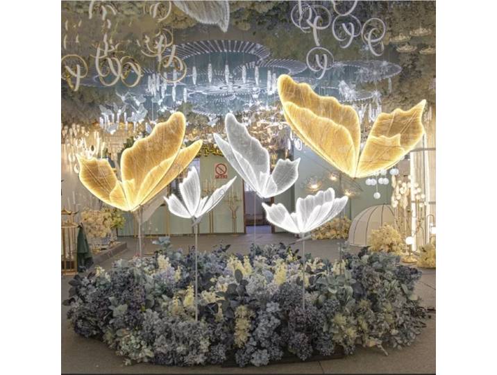 2025 lampadaire de mariage papillons LED lampadaire en dentelle pour hôtel romantique route charge couloir fête scène lumière atmosphère lampe