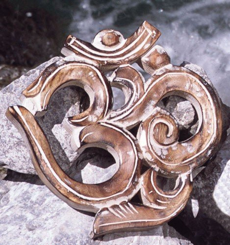 OM houten object, 19 cm