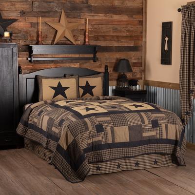VHC Brands Black Check Star Quilt Set