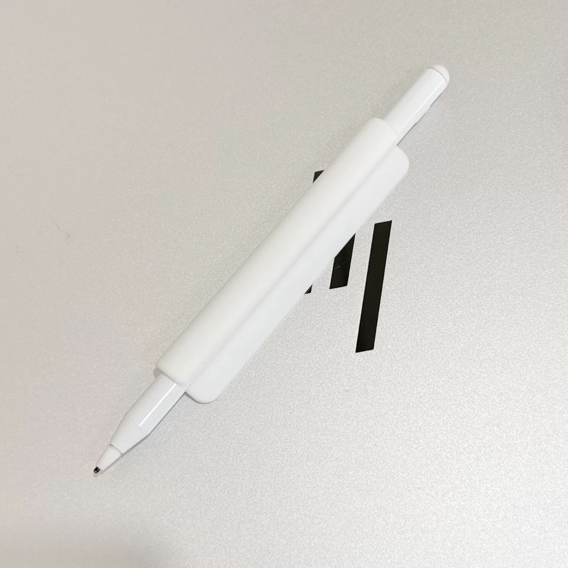 INF Étui en silicone pour Apple Pencil (USB-C) Blanc