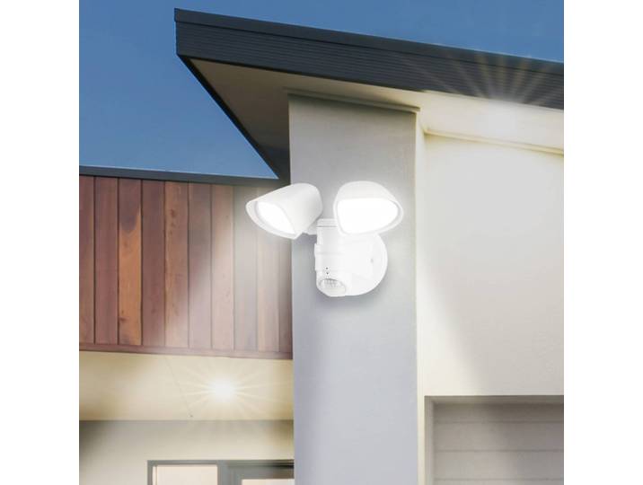 Telefunken Aussenwandleuchte mit Bewegungsmelder Bilbao, weiß / opal, Kunststoff, Modern