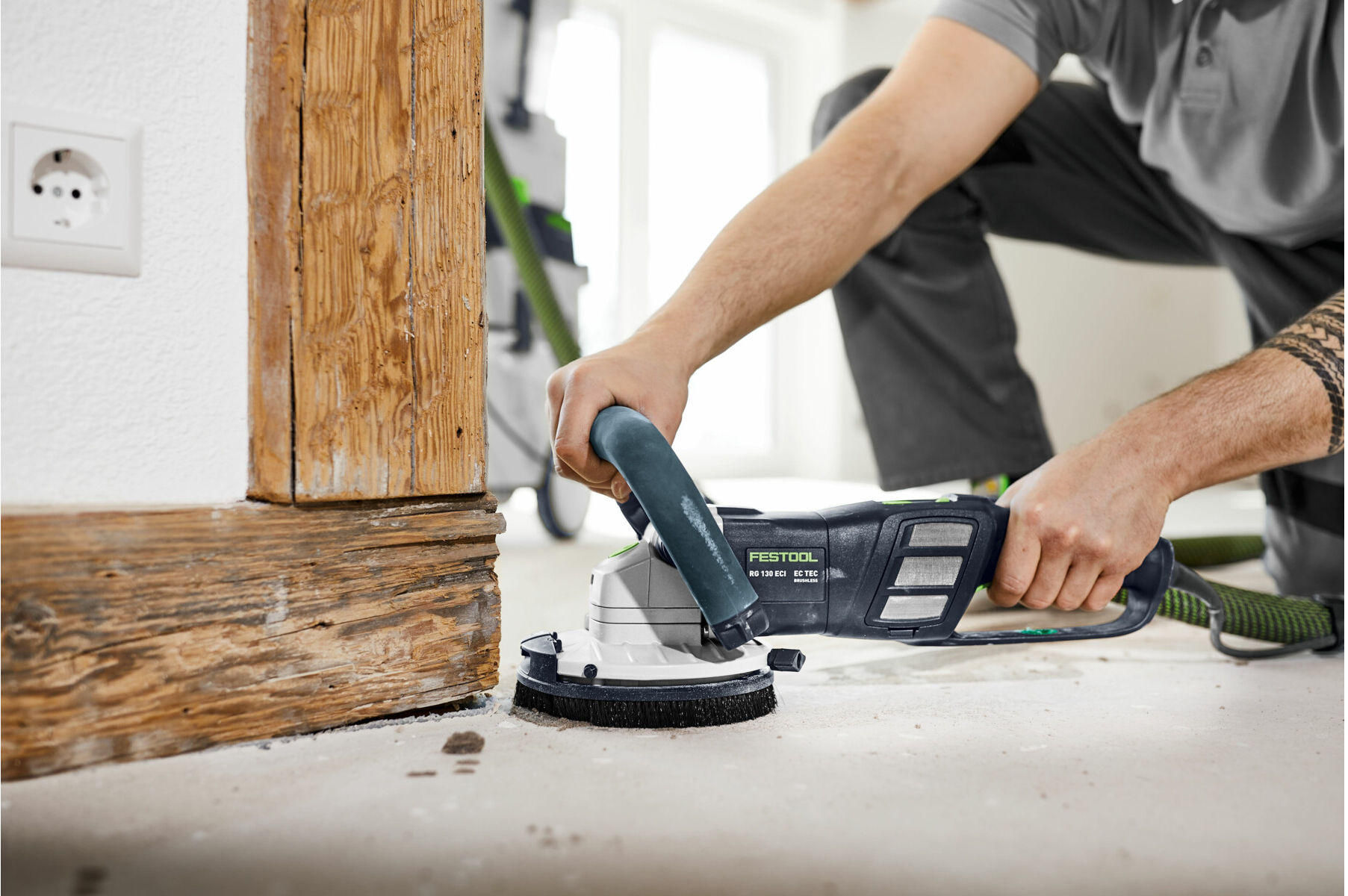 Festool RG 130 ECI-Set DIA AB RENOFIX Sanierungsschleifer mit leistungsstarkem Motor und effizienter Staubabsaugung für die Betonsanierung und -bearbeitung, inkl. Diamantscheibe, 577060)