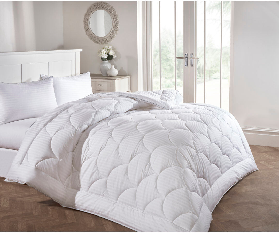 Symple Stuff Light Warming Duvet White Kingsize