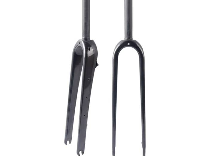 HZXQCVB Gravel Kohlefaser Rennrad-Starre Gabel 700C 1-1/8'' Gerades/konisches Rohr Fahrrad-Vorderradgabel Scheibenbremse 9X100 Mm Schnellspanner Fahrrad-Starre Gabel(Glossy Black-Straight)