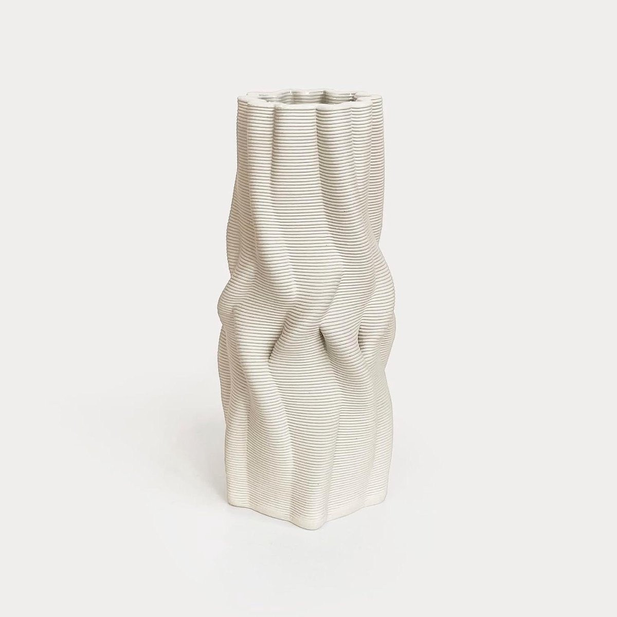 Beige Keramische Vaas met 3D-geprint Ontwerp voor Woonkamer Decoratie