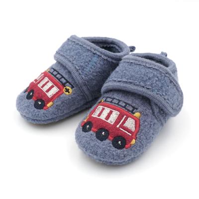 Hüttenschuhe MAXIMO, Mädchen, Gr. 21/22, blau (denim), Obermaterial: 100% Wolle, bestickt, mehrfarbig, Schuhe, Lauflernschuhe, Klettverschluss, Anti-Rutsch-Sohle, wärmend, Wolle