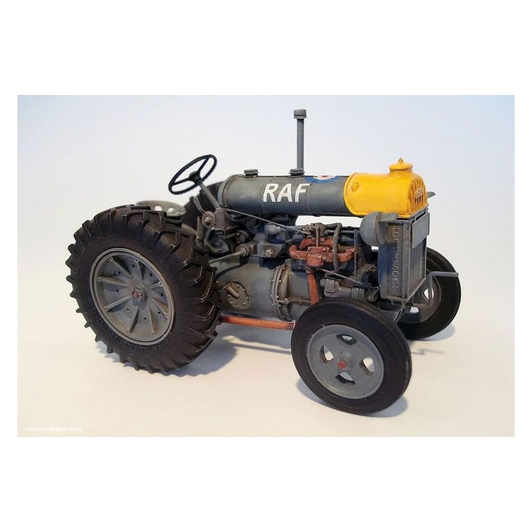 Plus Model Fordson N-big (23799509)