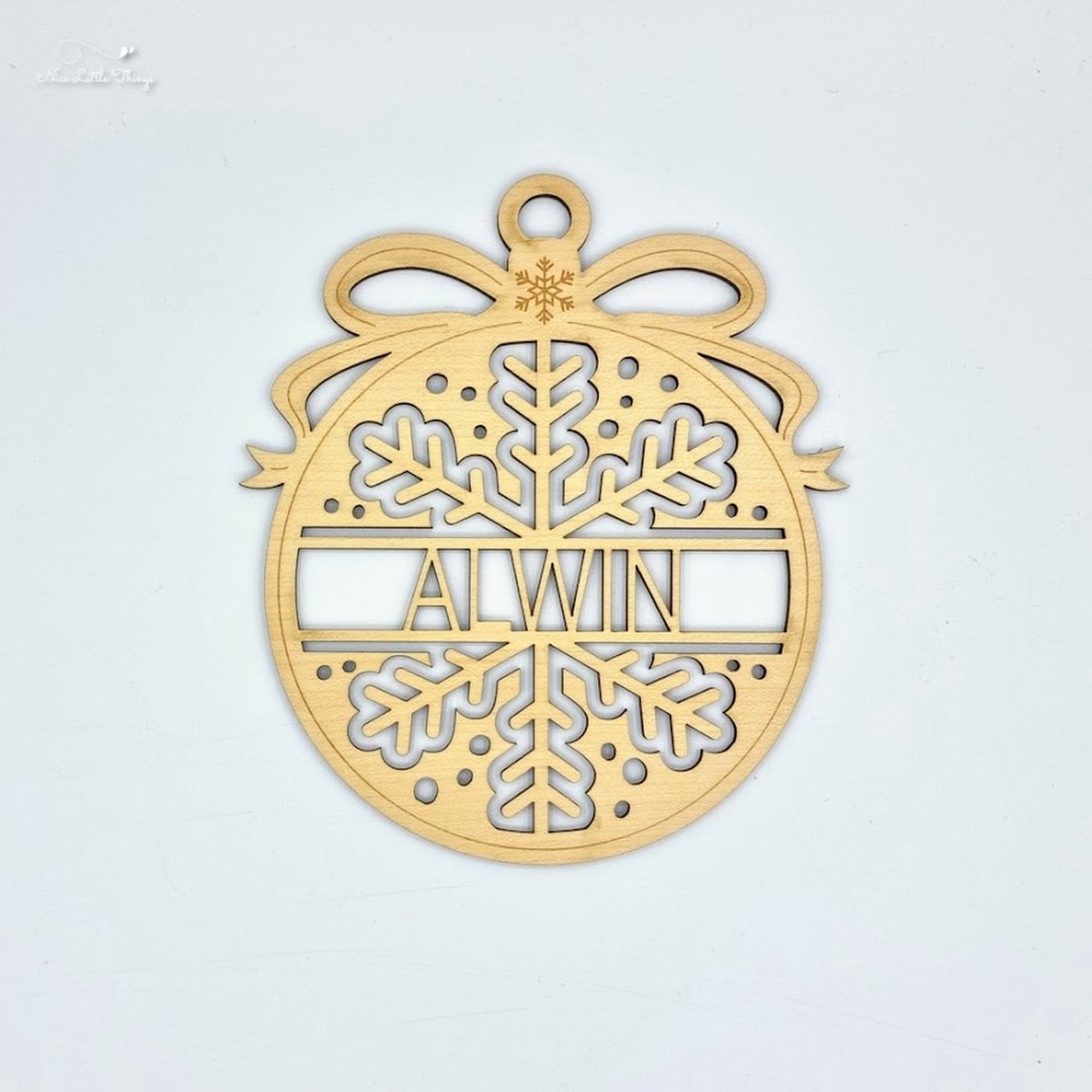 Nice Little Things Maxi Kerst Ornament Esdoorn Sneeuwvlokje met naam