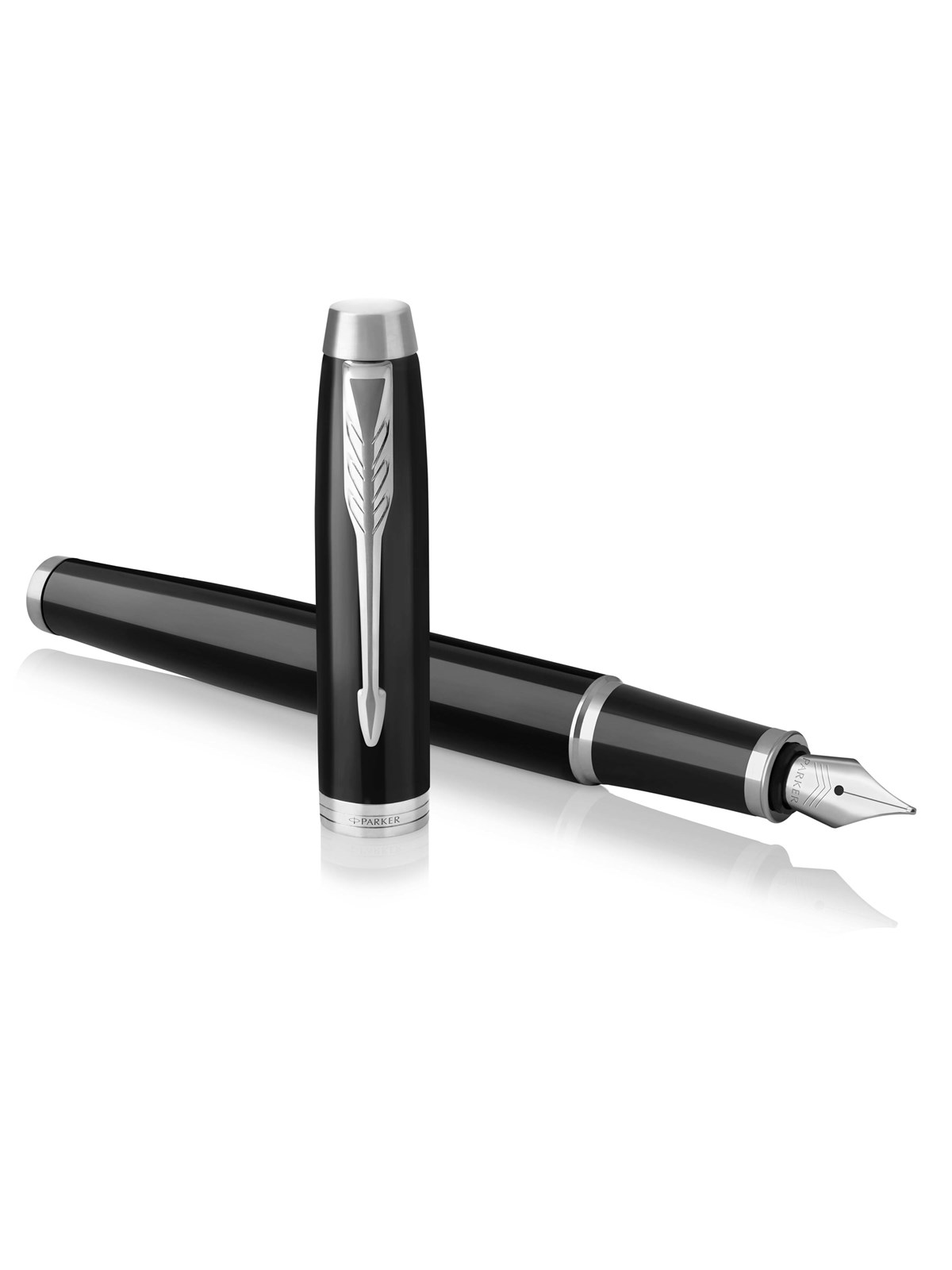 Parker IM Füller | schwarze Lackierung mit Chromzierteilen | Füllfederhalter mit feiner Feder | blaue Tinte | Geschenkbox