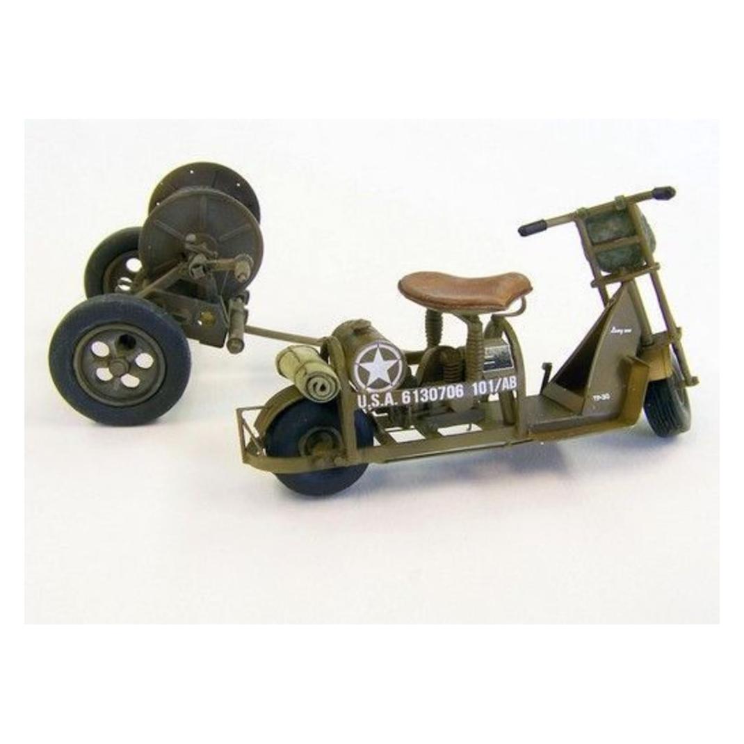Plus Model U.S. airborne scooter with reel (23799511)