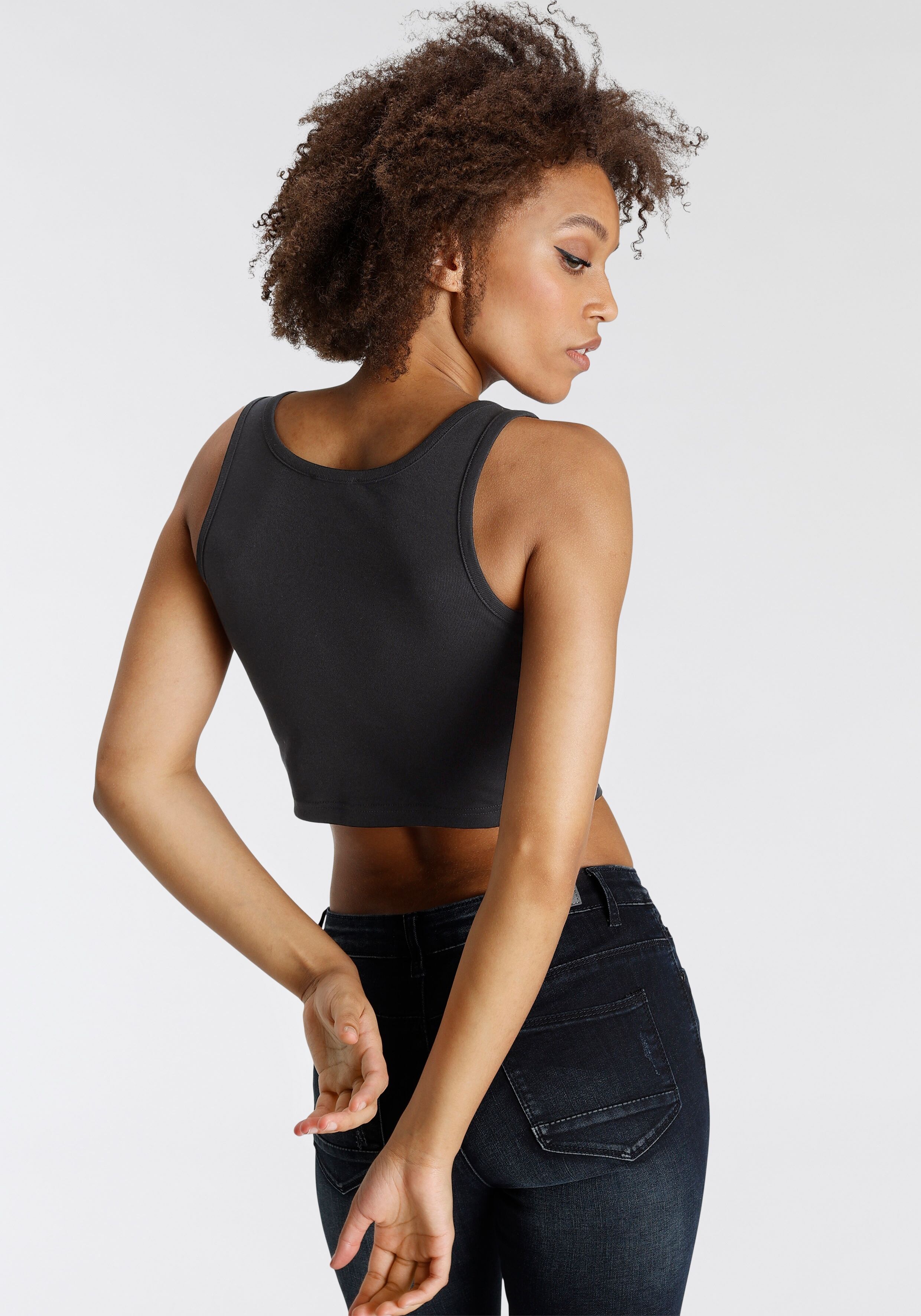 Crop-Top FLASHLIGHTS, Damen, Gr. 32/34, schwarz-weiss (schwarz, weiß), Feinripp, Obermaterial: 100% Baumwolle, clean, unifarben, Basic, eng bauchfrei, Rundhals, eingefasste Kante, Tops Crop-Top, kurze Länge schwarz, weiß 32/34