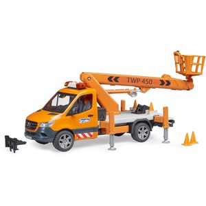 bruder 02679 MB Sprinter Kommunal, mit Arbeitsbühne, Licht und Sound, Maßstab 1:16